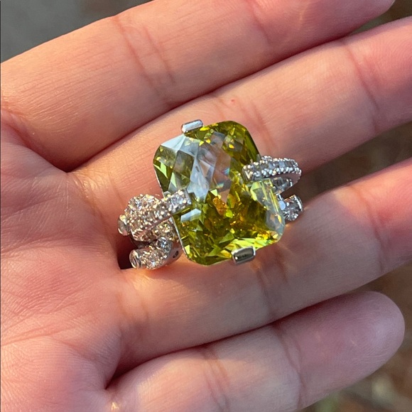 Jewels by Park Lane Ring size 8 - Picture 10 of 10